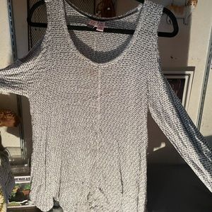 Sweat tunic w shoulder cut outs XL